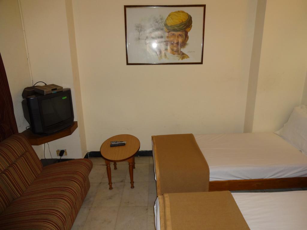 Hotel Alka Premiere Neu-Delhi Zimmer foto